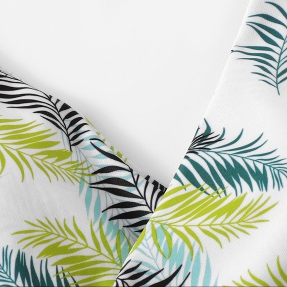 {October Love} 1X Plus Size Tropical One Piece - Picture 4 of 5